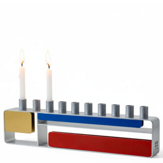 חנוכייה מודרנית מתמגנטת בהשראת האמן פיט מונדריאן
