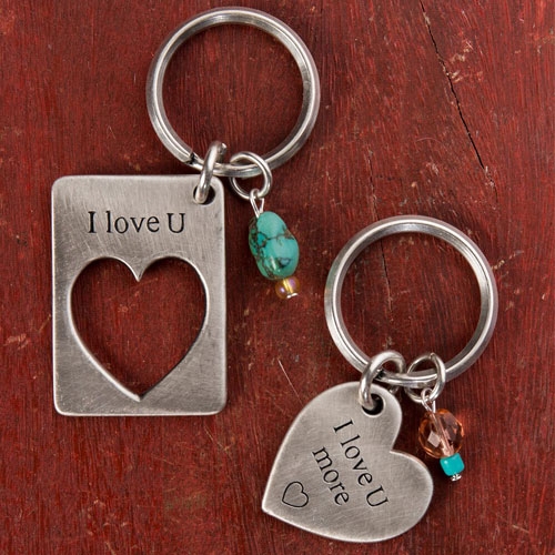 מחזיק מפתחו אישי לה ולו | Love You More KEYCHAIN – תמונה 2
